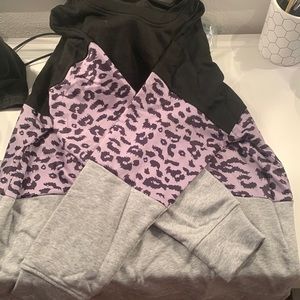 Leopard print sweatshirt